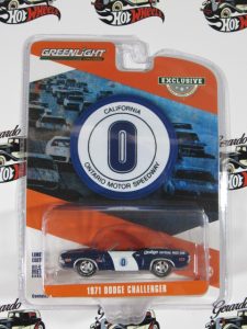 1971 DODGE CHALLENGER DODGE OFFICIAL PACE CAR CALIFORNIA GREENLIGHT 1:64ONTARIO MOTOR SPEEDWAY