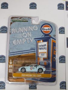 2020 NISSAN 370Z COUPE GULF SERIE 11 GREENLIGHT 1:64