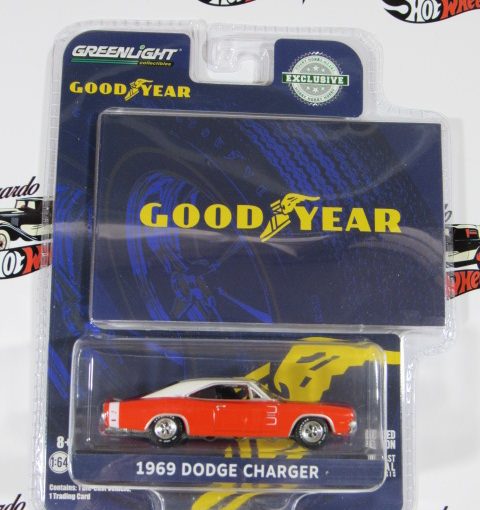 1969 DODGE CHARGER GOOD YEAR GREENLIGHT 1:64